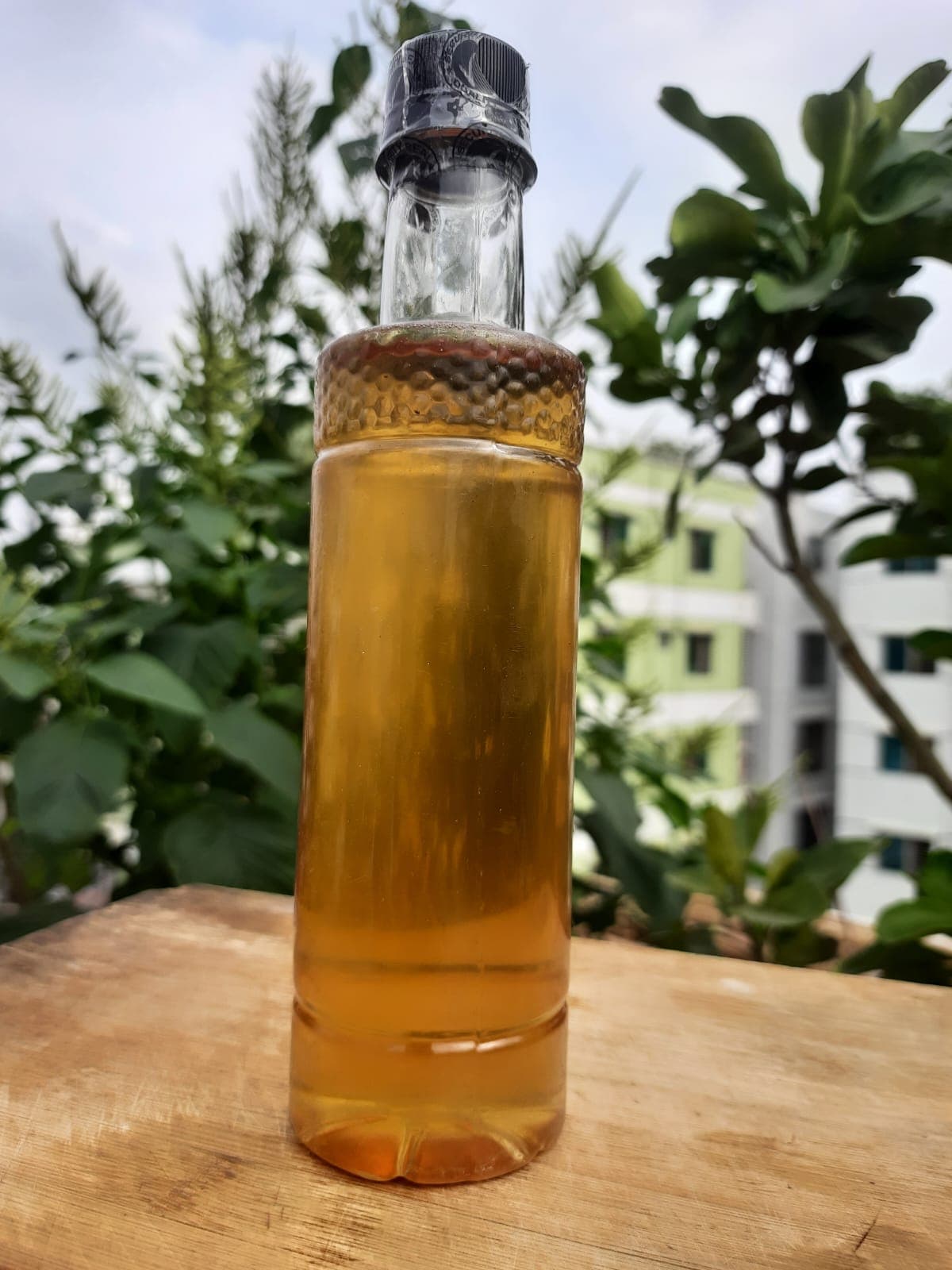 পাহাড়ি ফুলের মধু